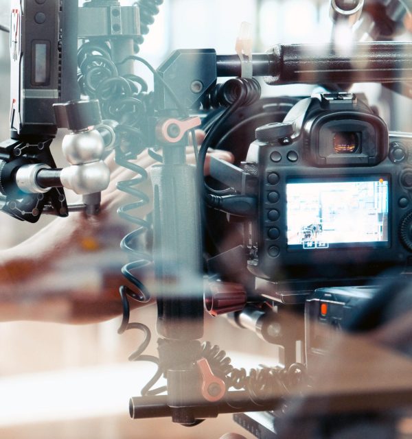 filming-with-a-digital-camera-on-set-2026-01-08-21-55-36-utc